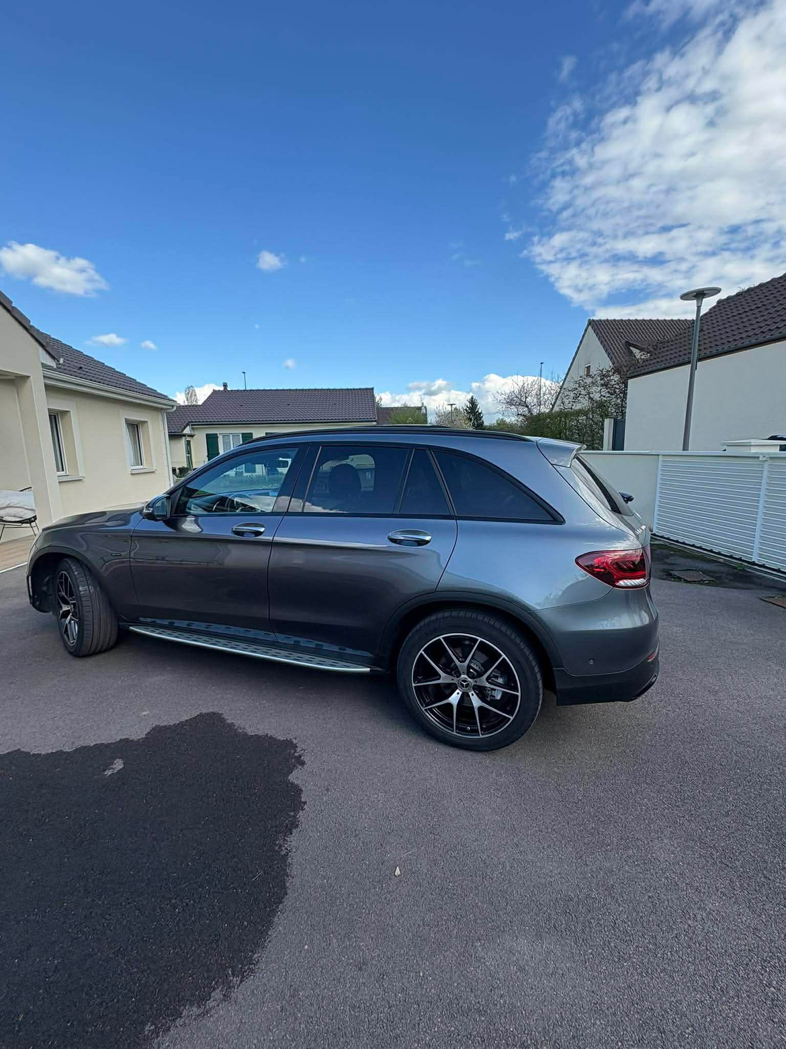 GLC 300 E 2.0i HYBRID 4-MATIC